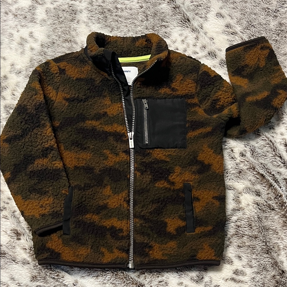 Boys Old Navy Camouflage Fleece Jacket
